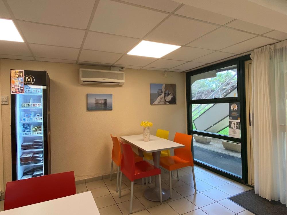 Premiere Classe La Rochelle Sud - Angoulins-sur-Mer Exterior photo